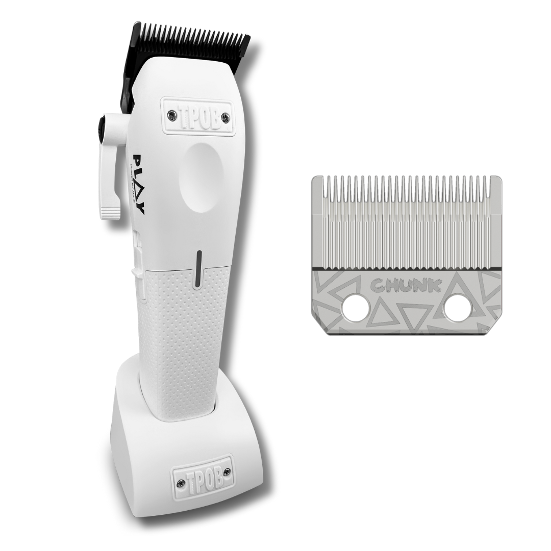 PLAY White Clipper + FREE Chunk Silver Blade